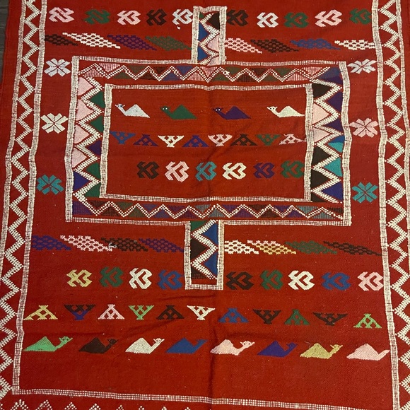 Handmade morrocan Rug - Picture 2 of 3